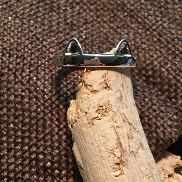 Cat Ears Solid Sterling Silver Ring Band - Picture 3 of 5